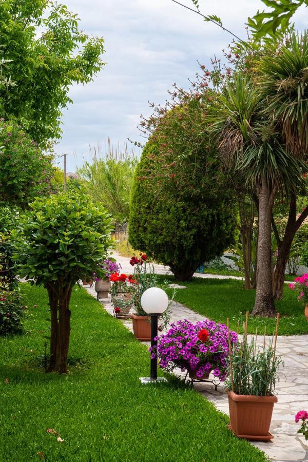 מלון נידרי Sunny Garden מראה חיצוני תמונה